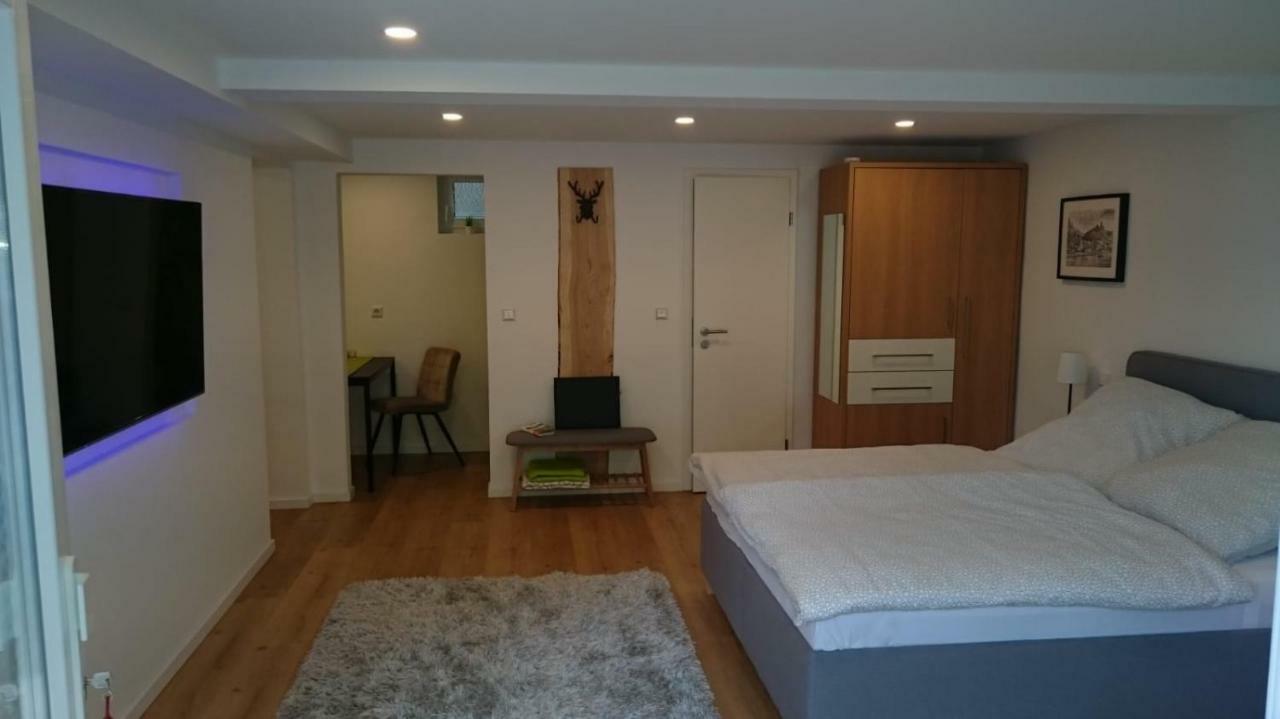 Kleines Moselchalet コッヘム エクステリア 写真